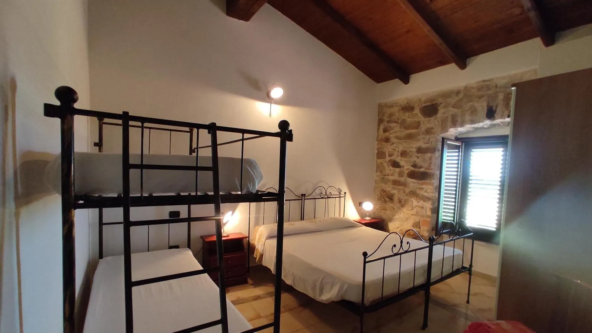 Farm stay Agriturismo Gragonti, Arbus Costa Verde