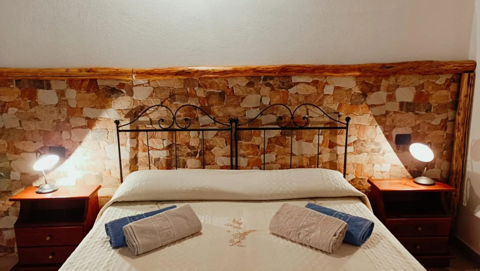 Farm stay Agriturismo Gragonti, Arbus Costa Verde Italy